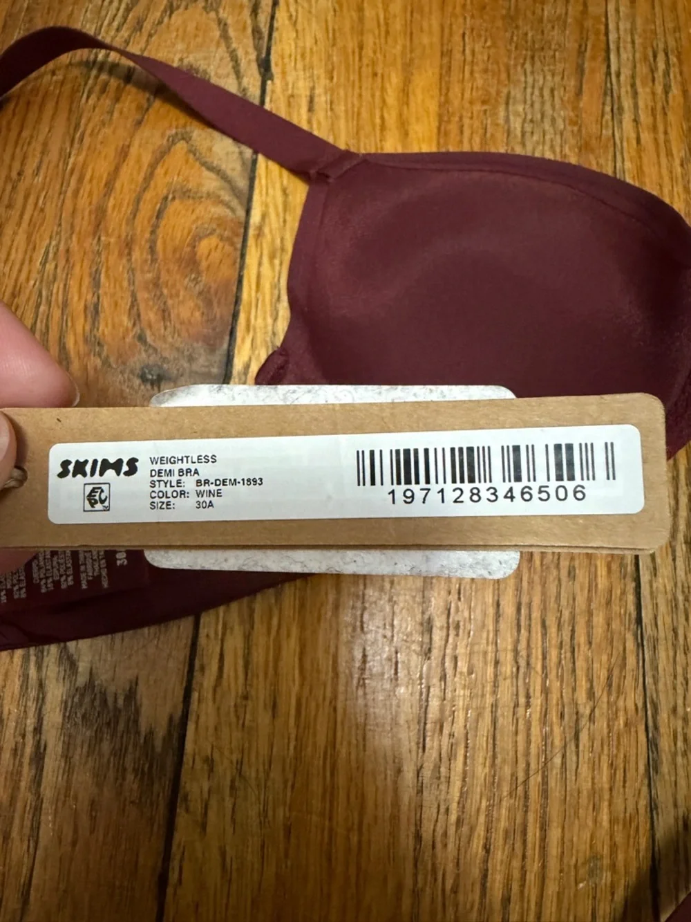 SKIMS Burgundy Underwire T-Shirt Bra - Picture 4 of 4
